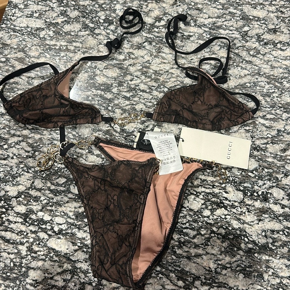 Gucci bikini - Picture 3 of 4